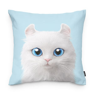 Byiulee the American Curl Throw Pillow