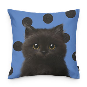 Reo the Kitten&#039;s Oreo Throw Pillow
